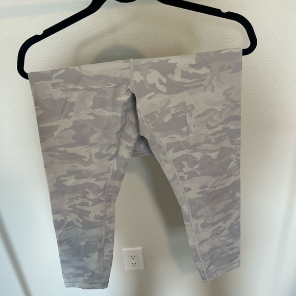 Wonder under high rise ribbed fabric crop 23” luxtreme - Picture 3 of 4